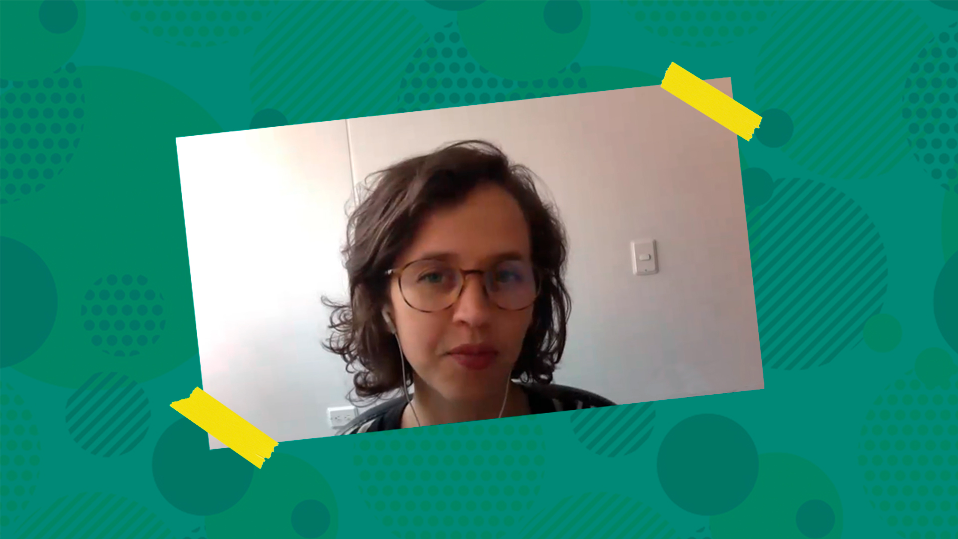 Egresada de Arte Laura Ceballos: cuestionar la materia cotidiana aquí y en China